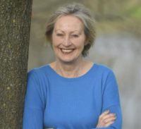 Dr Vivien Swanson